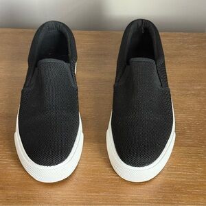 Alexis Bendel Slip On Sneakers Low Top black Womens Size 9